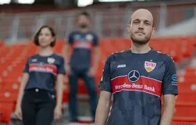 九州娱乐平台-斯图加特客场落败，勒沃库森晃里奇世家贡献进球的简单介绍