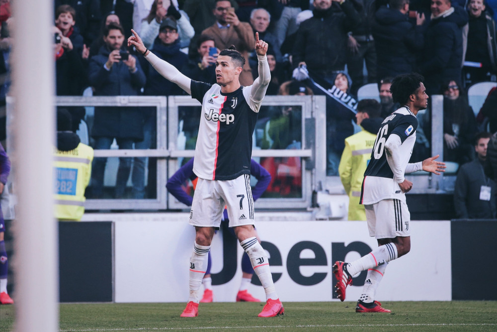 包含尤文图斯主场大胜，继续领跑积分榜的词条