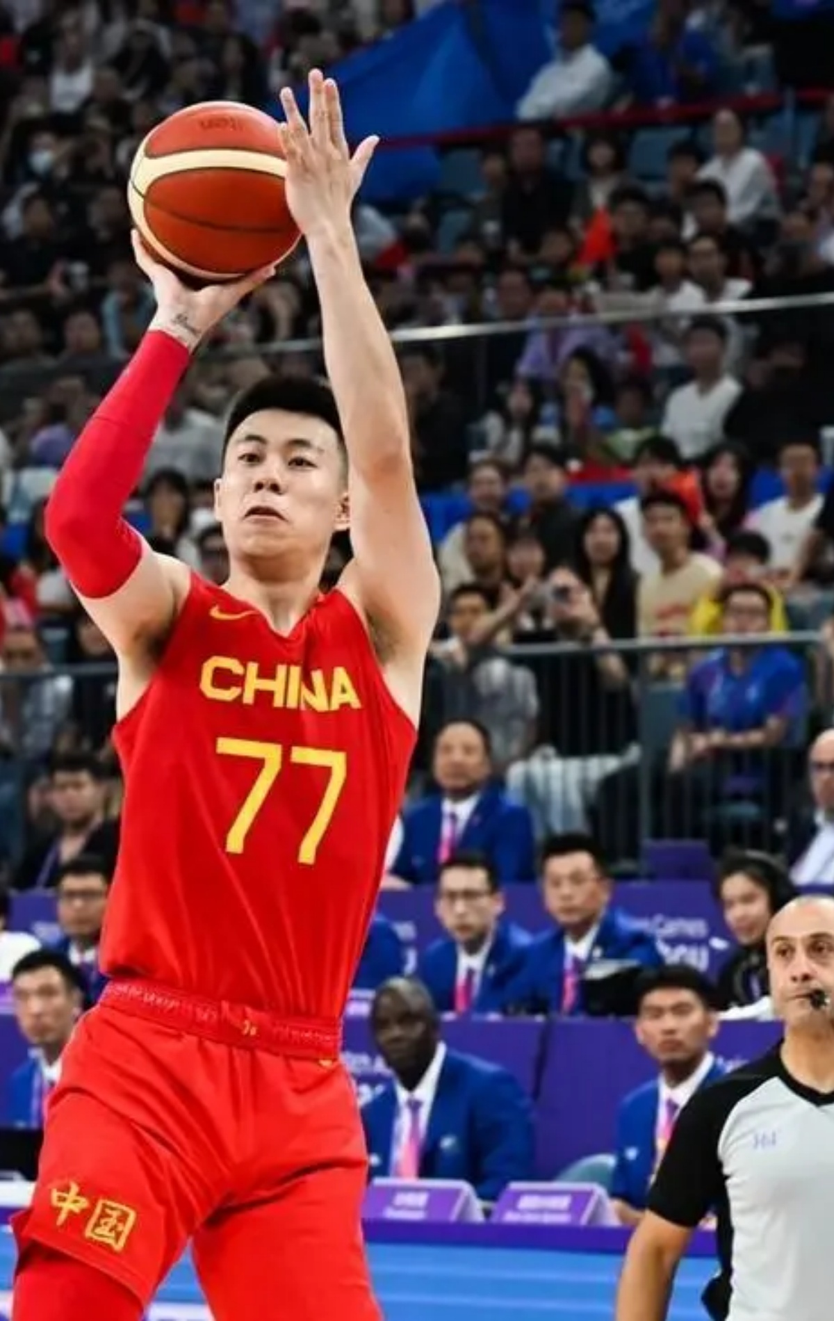 关于克罗托内主场告捷，主力球员发挥出色备受称赞的信息