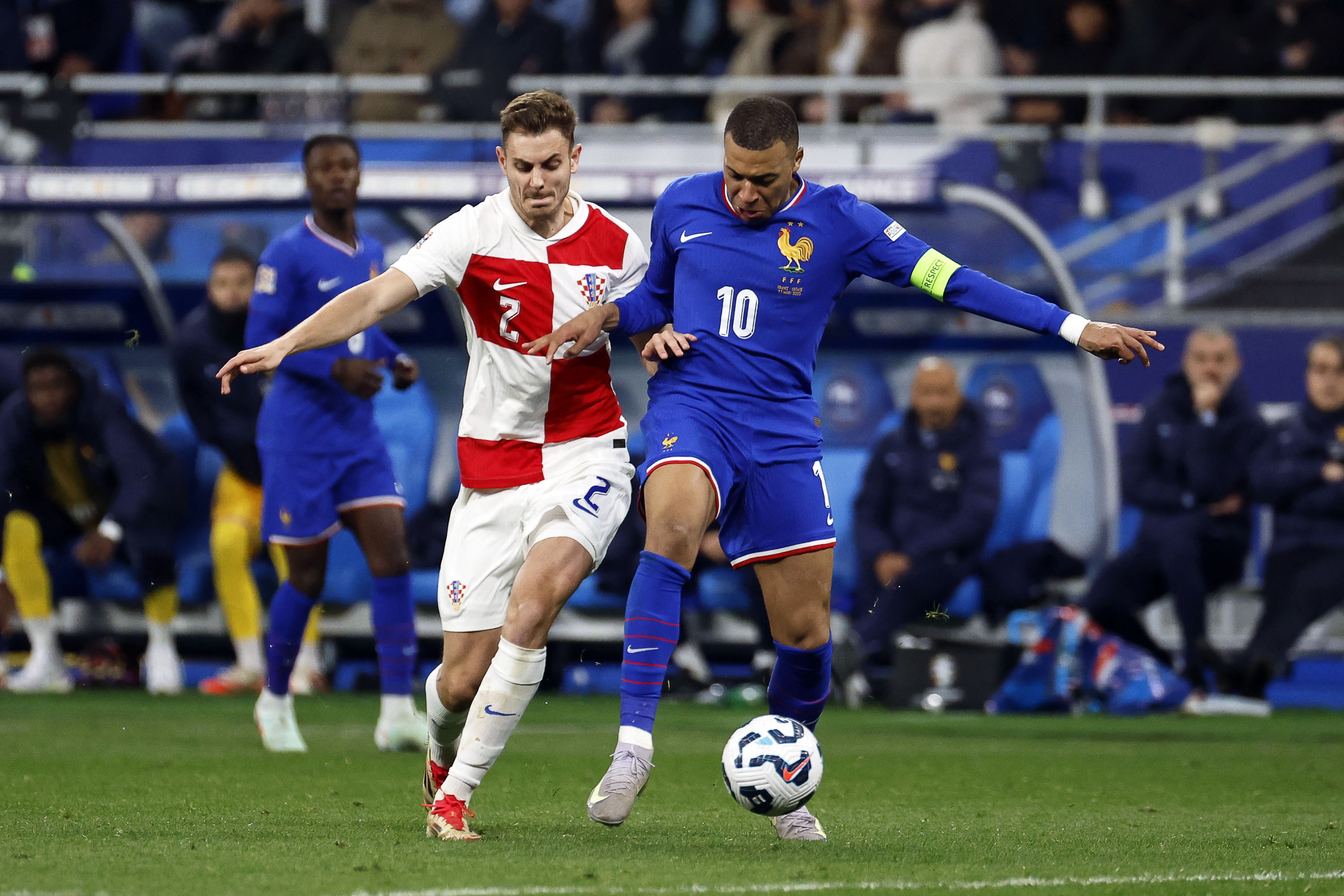 激烈角逐！欧国联半决赛风云再起的简单介绍