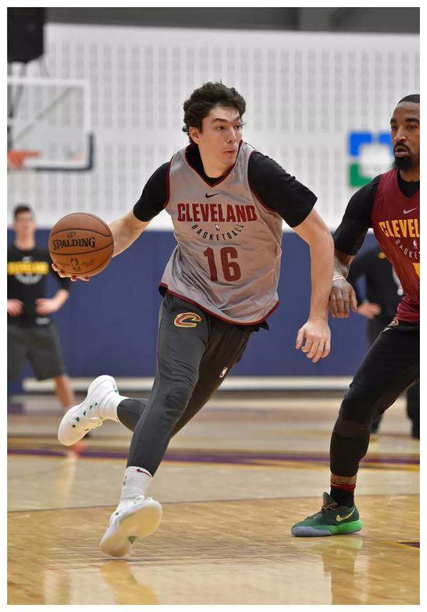 骑士队球星恢复状态，迎接新挑战